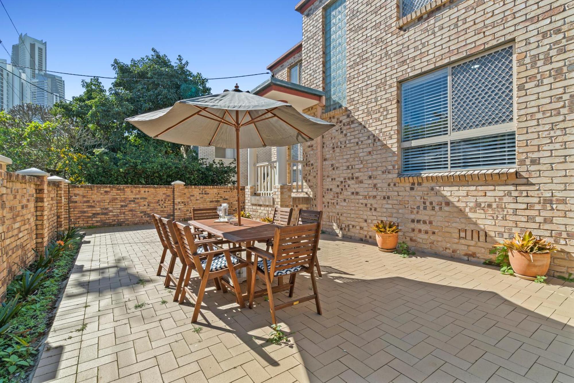 Surfers Enclave - A Spacious Family *